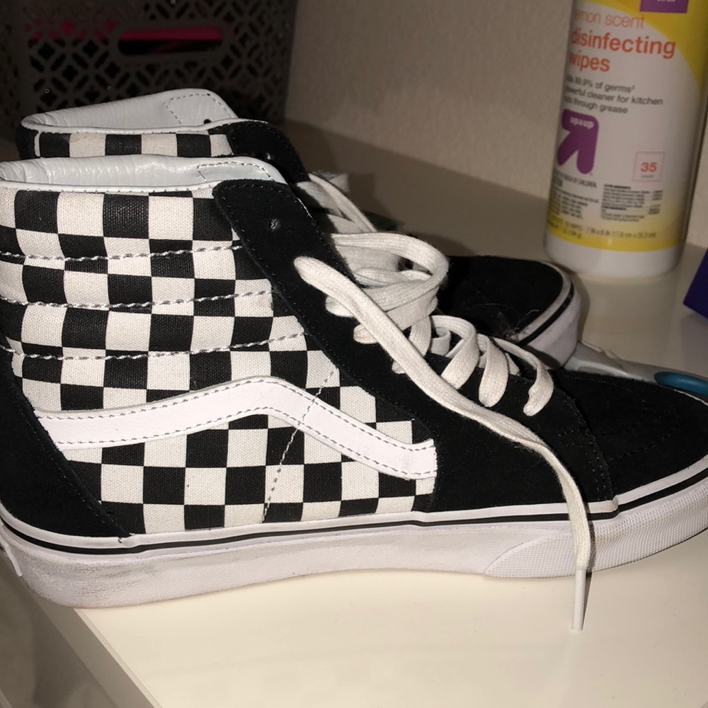 high top checkered vans